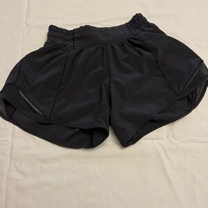 Black lululemon hottie hots